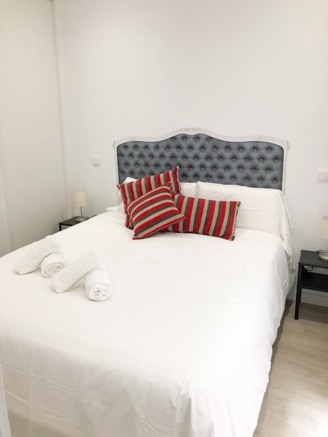Modern With Ideal Location Next To Atocha Station Madrid Exterior foto