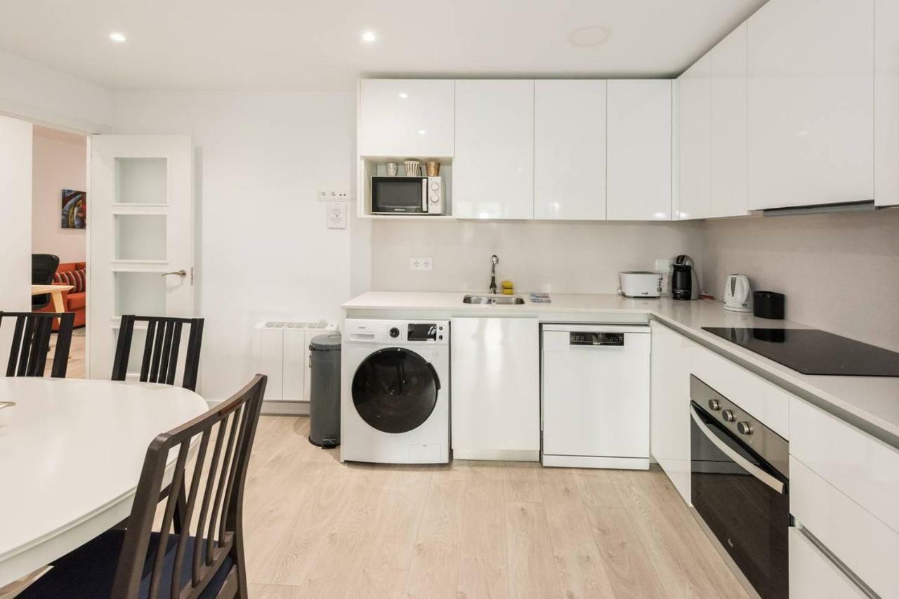 Modern With Ideal Location Next To Atocha Station Madrid Exterior foto