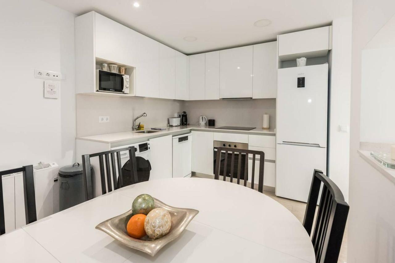 Modern With Ideal Location Next To Atocha Station Madrid Exterior foto