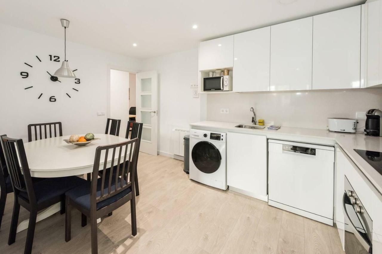 Modern With Ideal Location Next To Atocha Station Madrid Exterior foto
