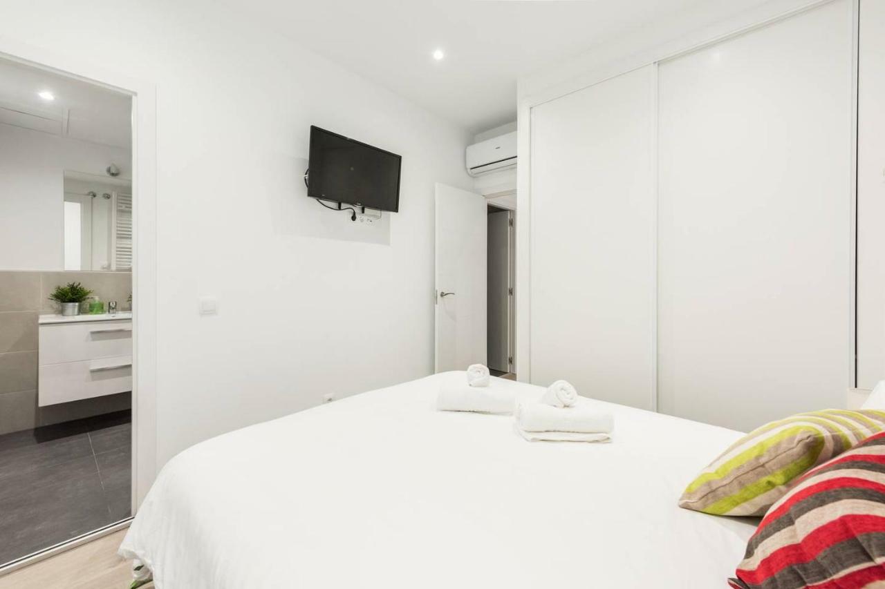 Modern With Ideal Location Next To Atocha Station Madrid Exterior foto