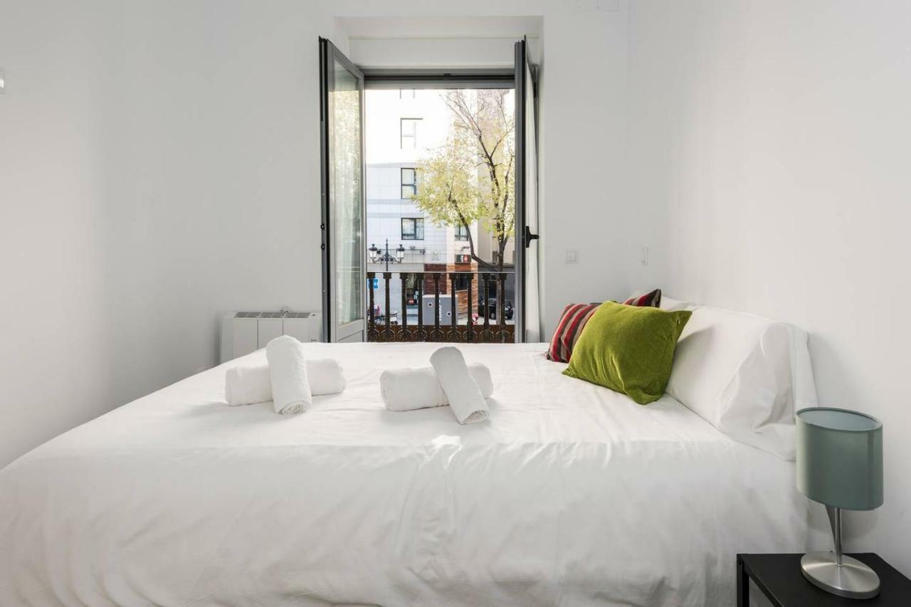 Modern With Ideal Location Next To Atocha Station Madrid Exterior foto