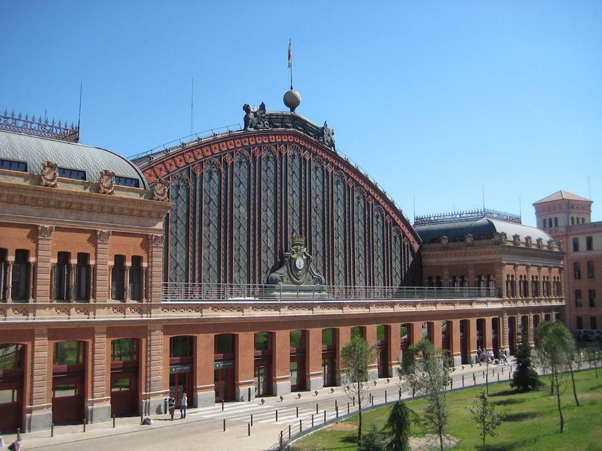 Modern With Ideal Location Next To Atocha Station Madrid Exterior foto
