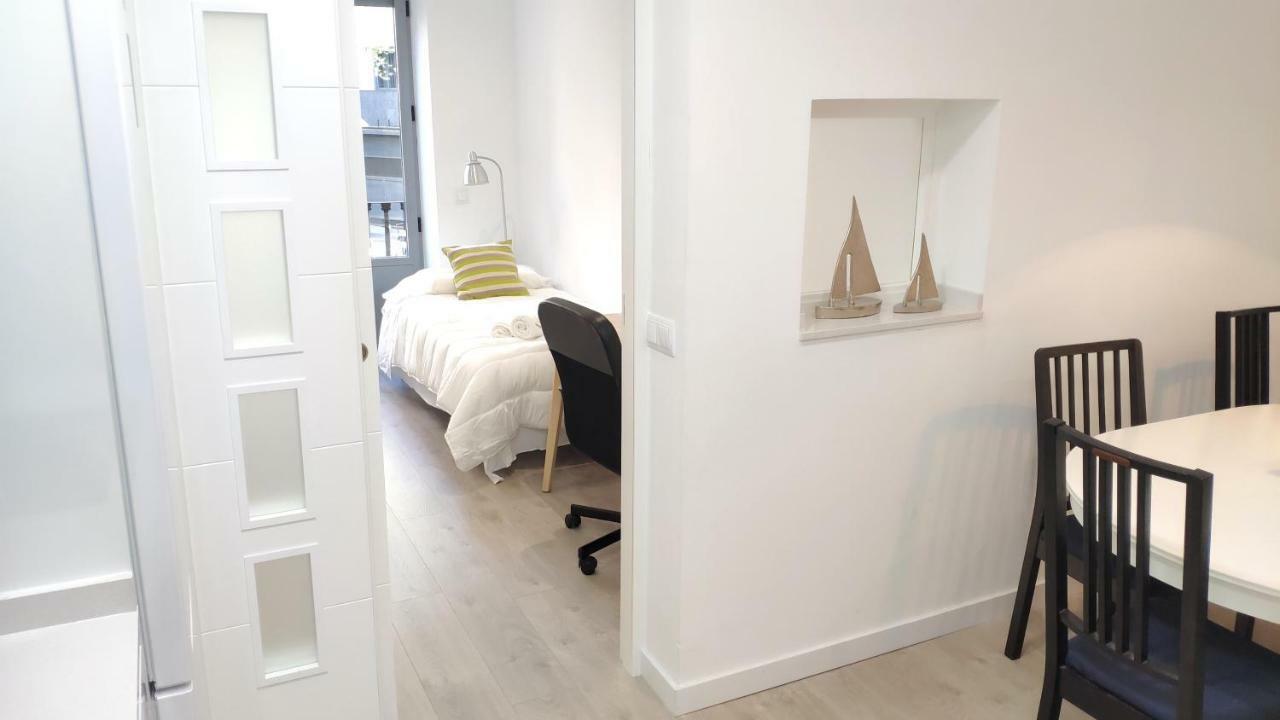 Modern With Ideal Location Next To Atocha Station Madrid Exterior foto